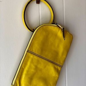Hobo brand wristlet -chartreuse